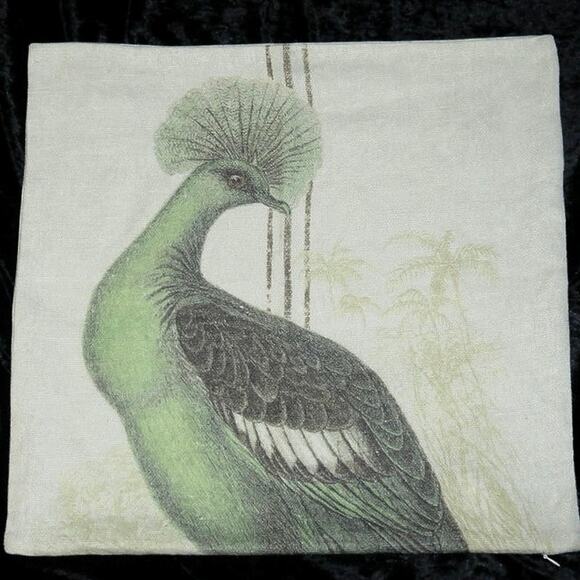 The Crowned Pigeon Pottery Barn Decorative 2012 20x20 RARE Sham Bird Text GUC - Picture 1 of 12